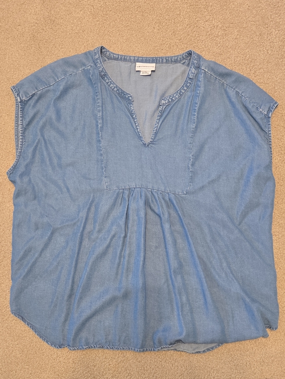 Liz Claiborne Light Blue Denim-Look V-Neck Women's Top